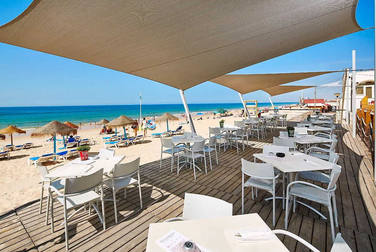 Hotel Faro & Beach Club 4*,