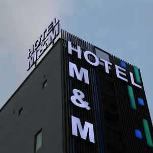 ** ホテル M＆m マレーシア